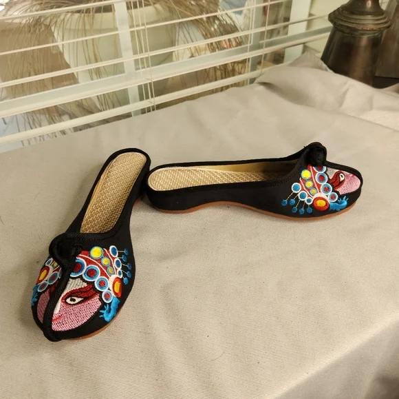 Women's Backless Embroidered Black Chinese Style Casual Slippers Loafer Size 8.5 - Picture 4 of 7